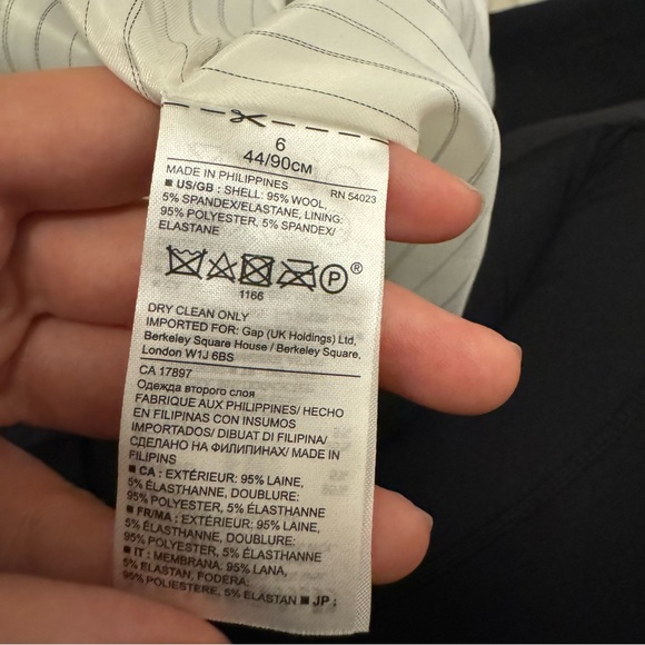 Banana Republic | Black Womens Blazer Size 6 - Picture 4 of 6